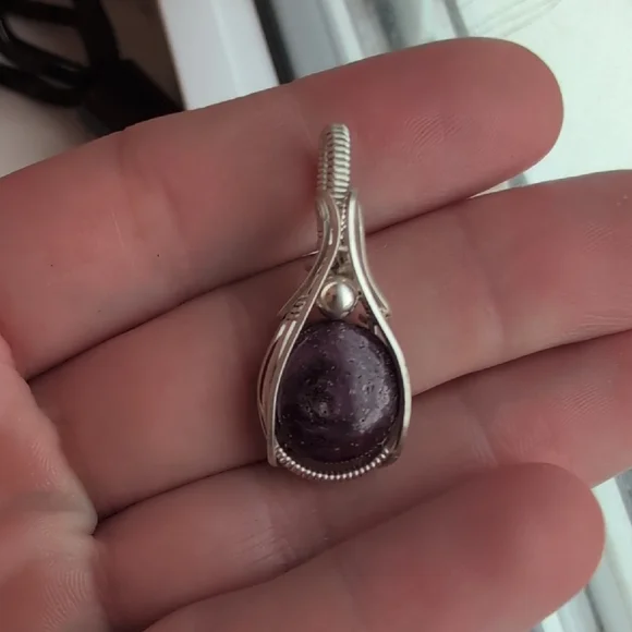 Star Ruby Silver Pendant - Picture 1 of 4